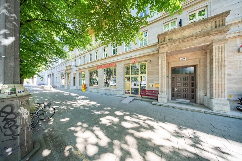 Wohnung mit 2 Balkonen in Friedrichshain ab sofort neu zu vermieten - WBS erforderlich ! — photo 1